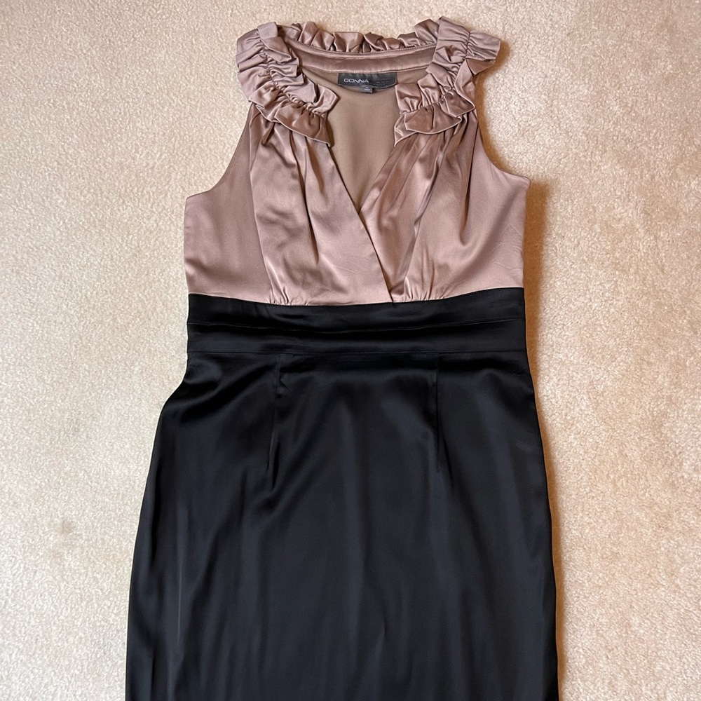 Donna Ricco Sheath Ruffled Collar Neckline Dress Size 10